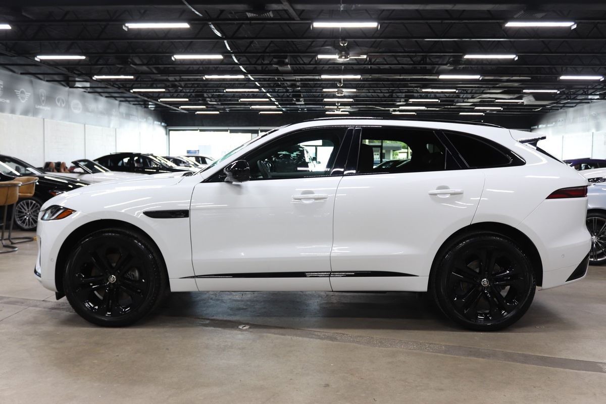 2026 Jaguar F-PACE P250 R-Dynamic S photo 2