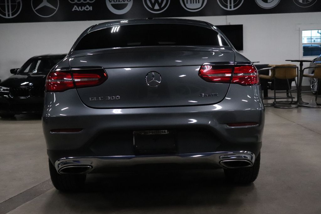 2018 Mercedes Benz GLC Coupe 300 4MATIC photo 4