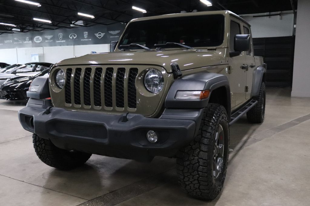 2020 Jeep Gladiator Sport's photo