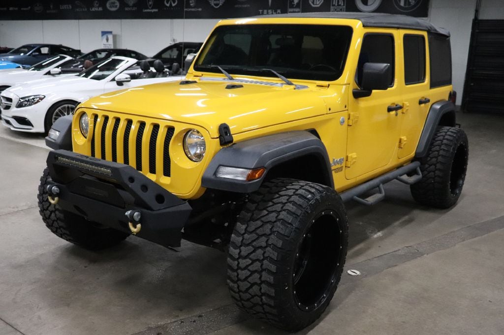 2019 Jeep Wrangler Sport S's photo