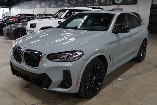 2024 BMW X4 M40i's photo