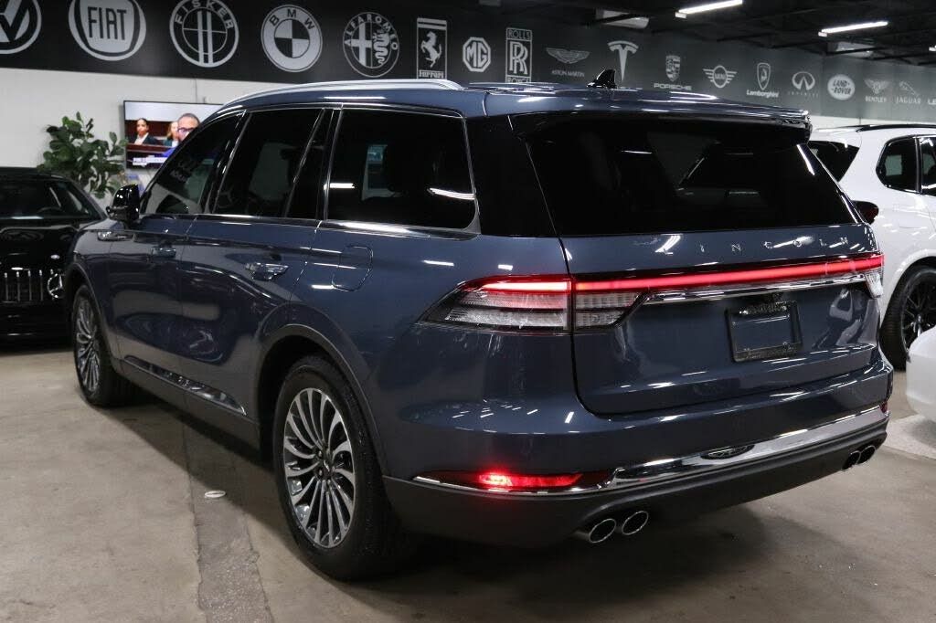 2021 Lincoln Aviator Reserve photo 3