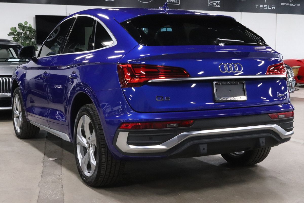 2023 Audi Q5 S line Premium Plus photo 3