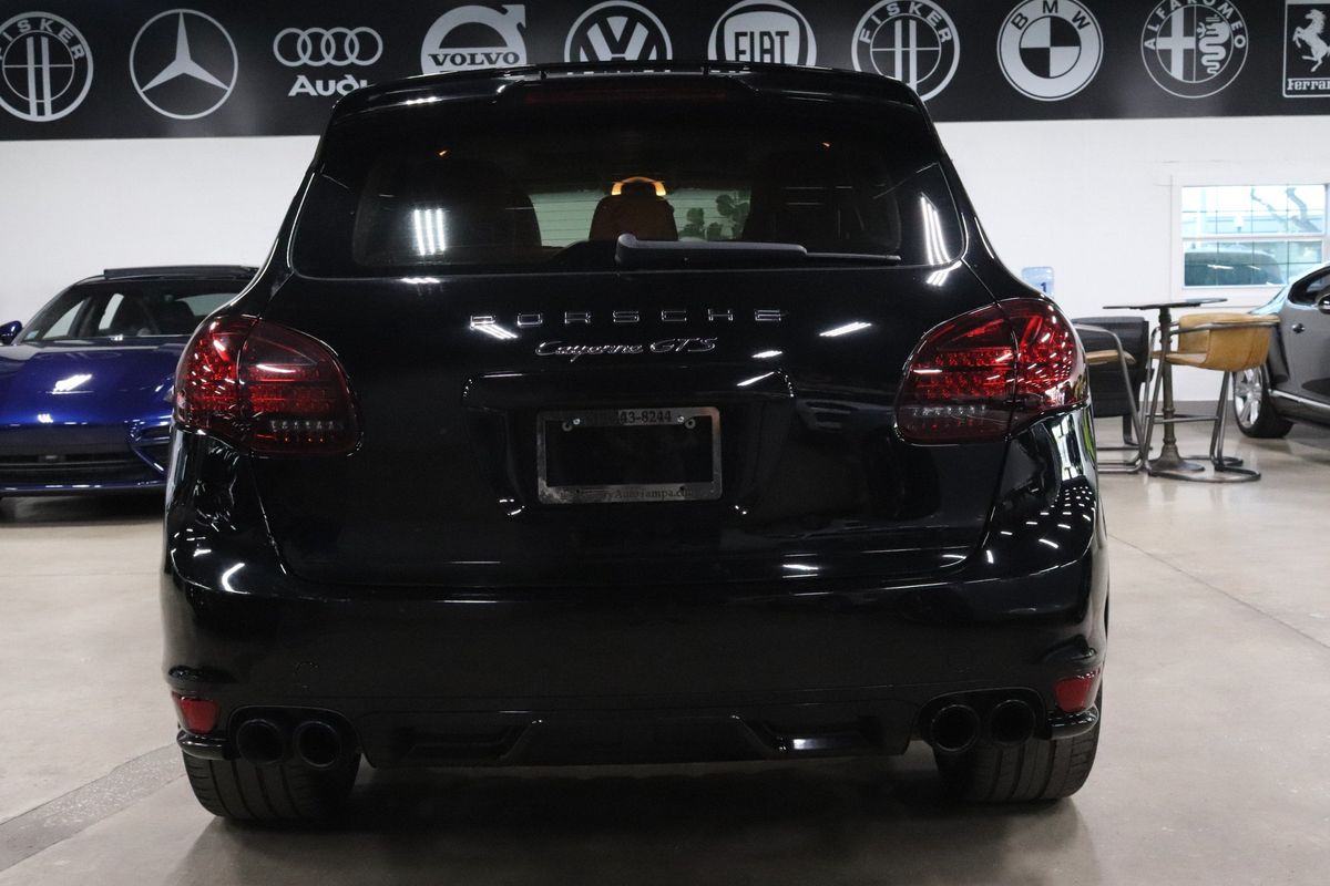 2013 Porsche Cayenne GTS photo 4