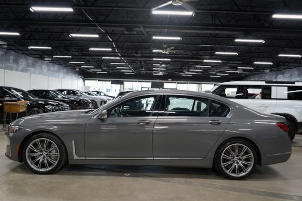 Used 2022 BMW 7 Series 750i xDrive Sedan