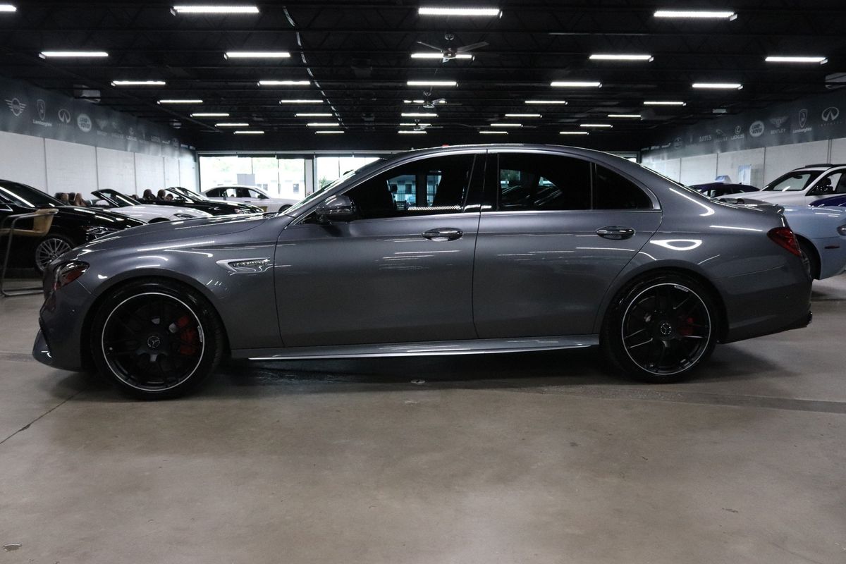 2018 Mercedes Benz E AMG 63 Sedan photo 2