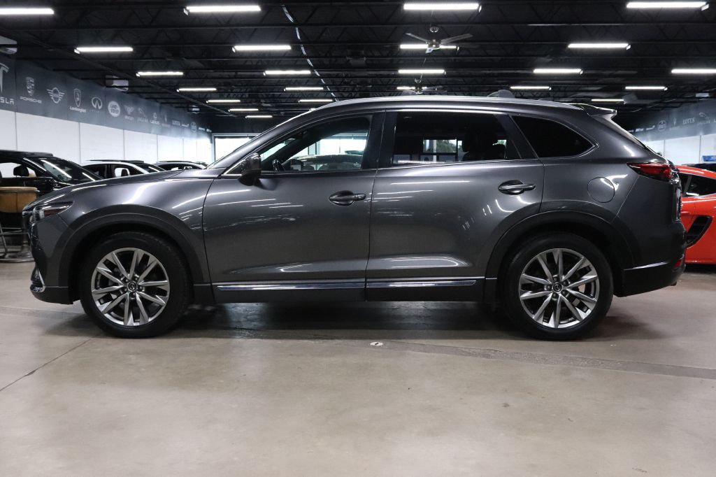 2017 Mazda CX-9 Signature photo 2