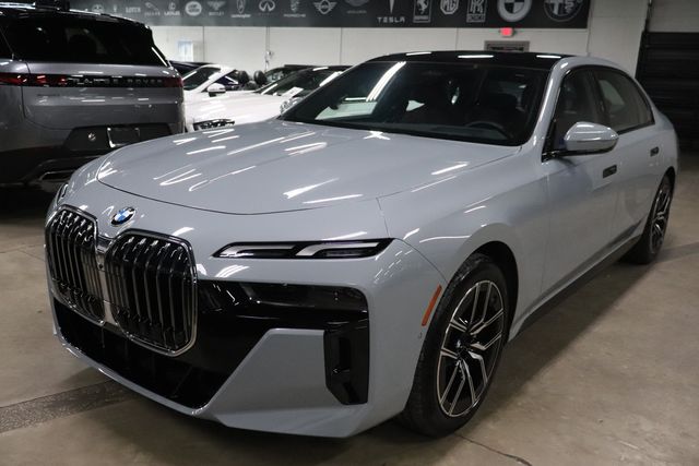 2026 BMW 7 Series 740i xDrive Sedan's photo