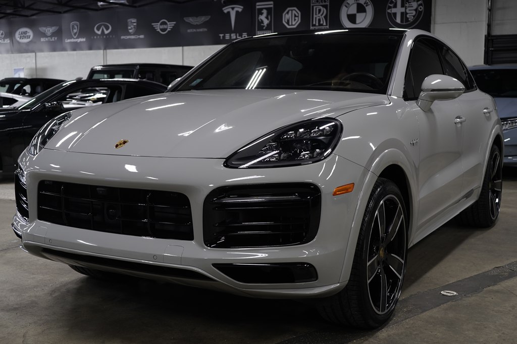 Used 2023 Porsche Cayenne E Hybrid Coupe SUV