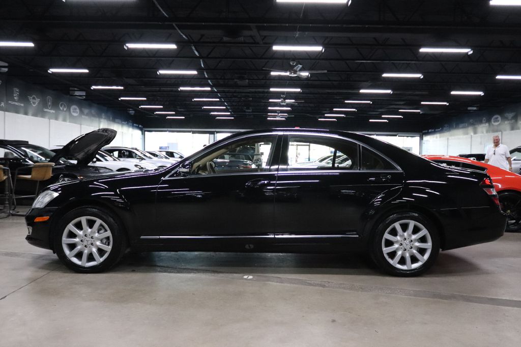 2007 Mercedes Benz S 550 photo 2