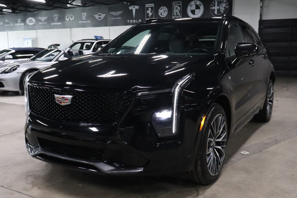 2024 Cadillac XT4 Sport's photo