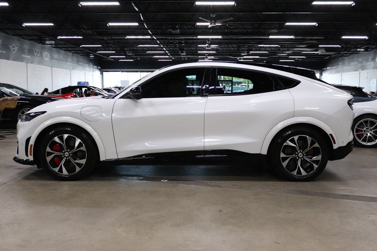 2023 Ford Mustang Mach-E GT photo 2
