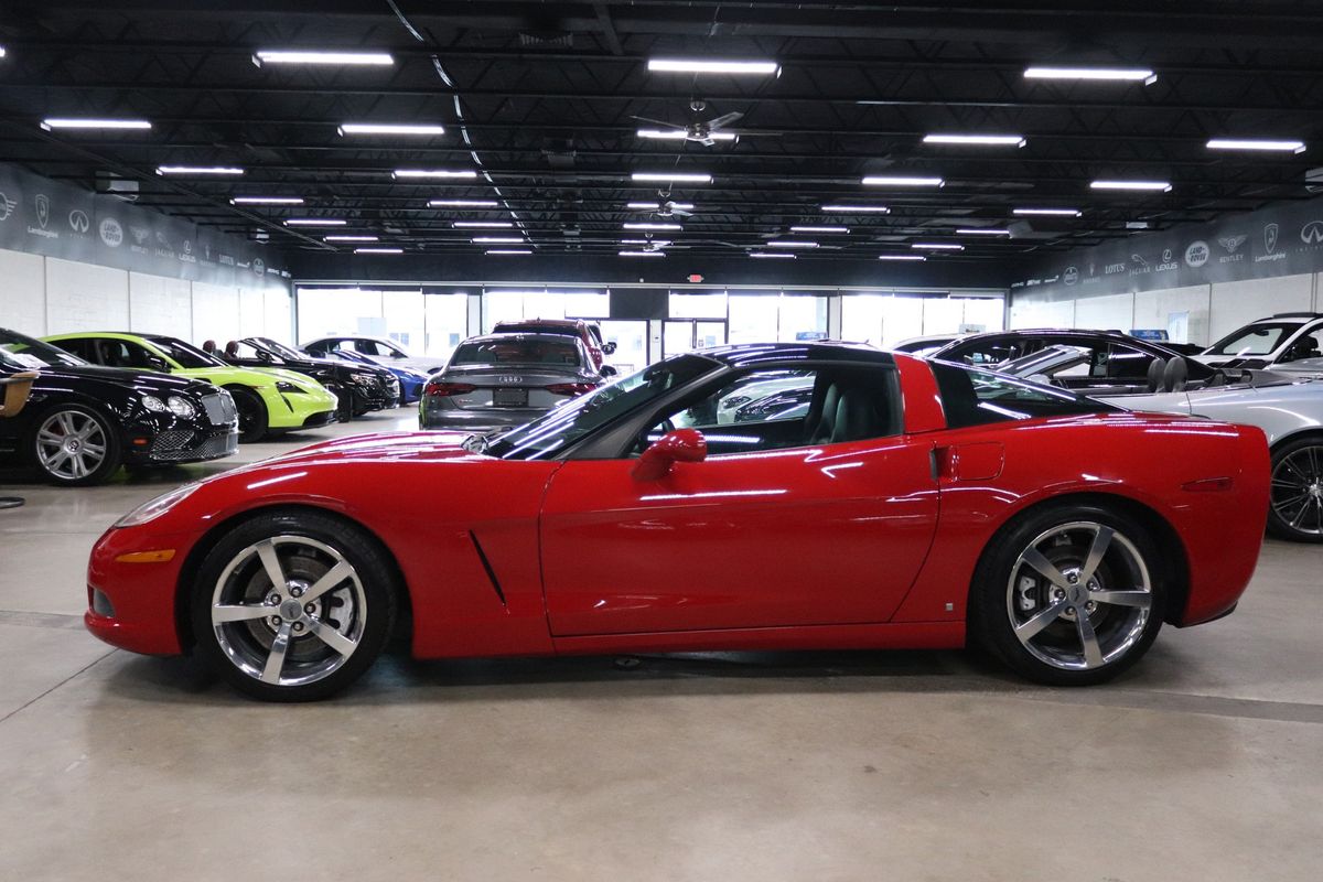 2008 Chevrolet Corvette photo 3