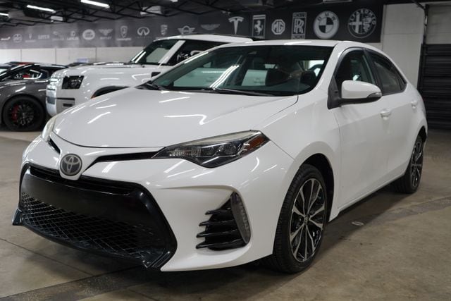 2017 Toyota Corolla SE AT's photo