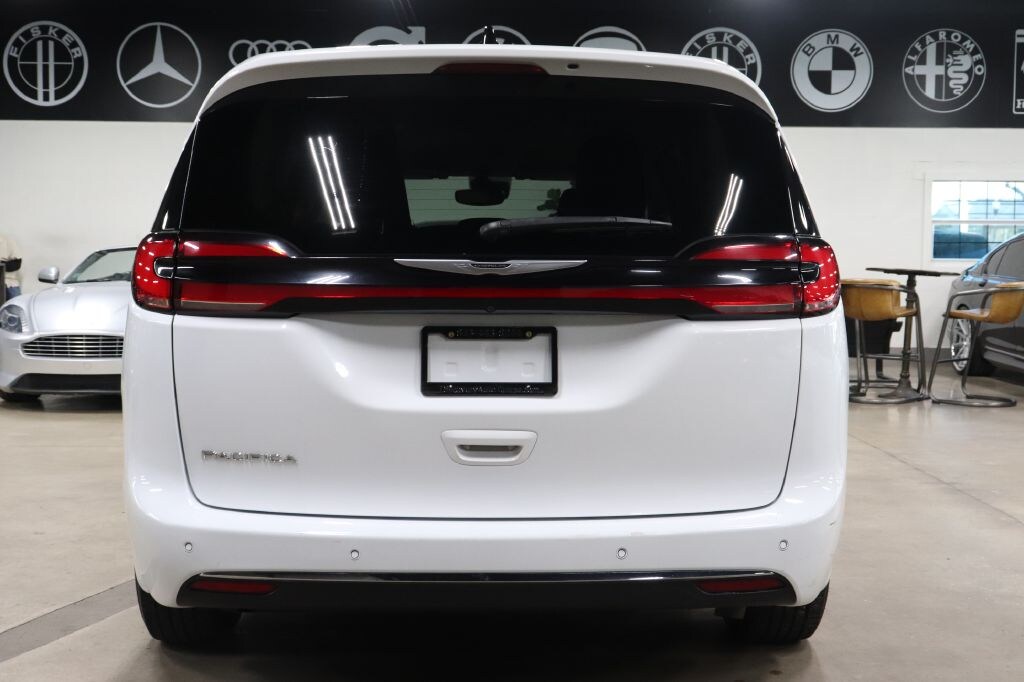 Used 2023 Chrysler Pacifica Touring L Van