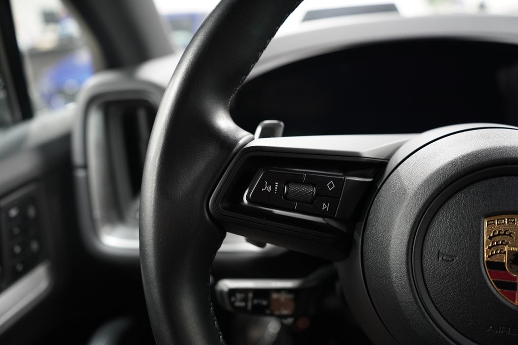 2024 Porsche Cayenne Base - Photo 25