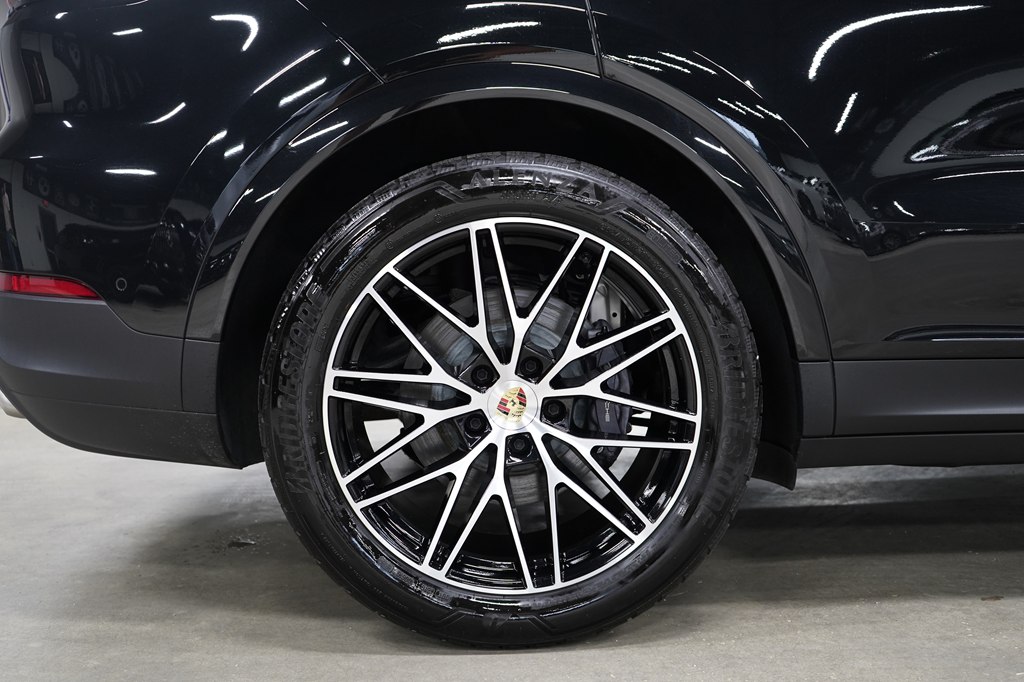 2024 Porsche Cayenne Base - Photo 35