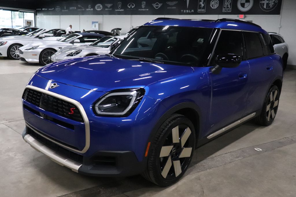 2025 MINI Countryman S's photo