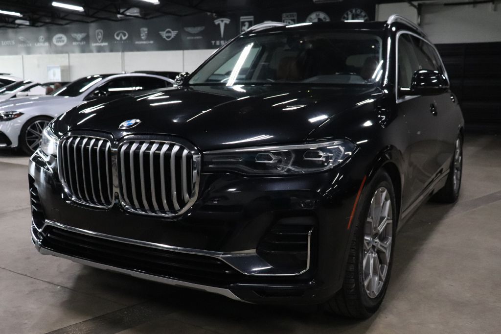 2019 BMW X7 40i