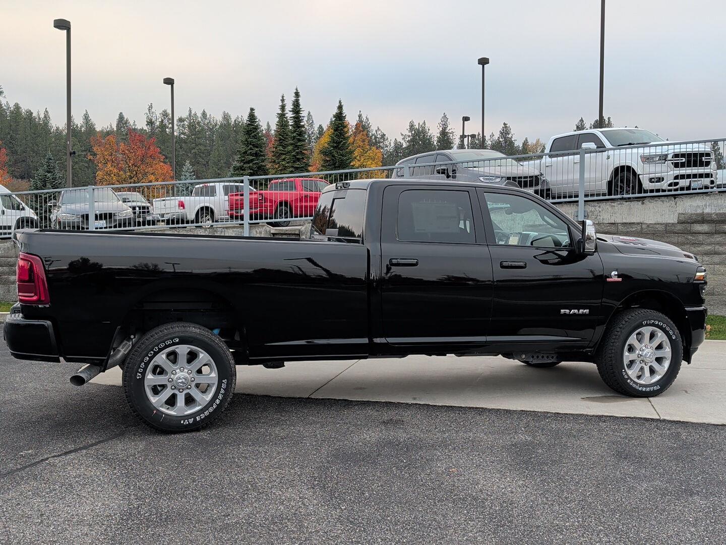 2025 RAM 2500 Laramie - Photo 6
