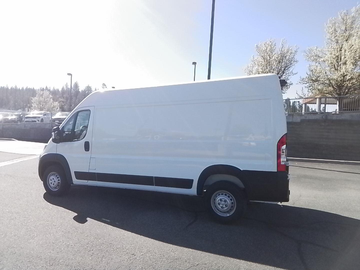 2025 Ram ProMaster 2500 photo 4