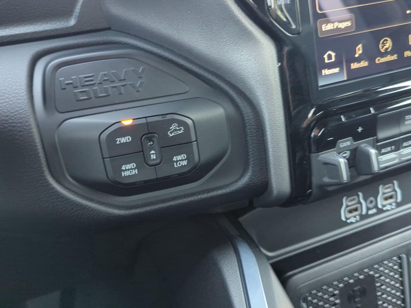 2025 RAM 2500 Laramie - Photo 23