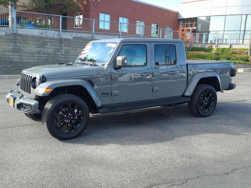 Used 2022 Jeep Gladiator High Altitude Truck Crew Cab