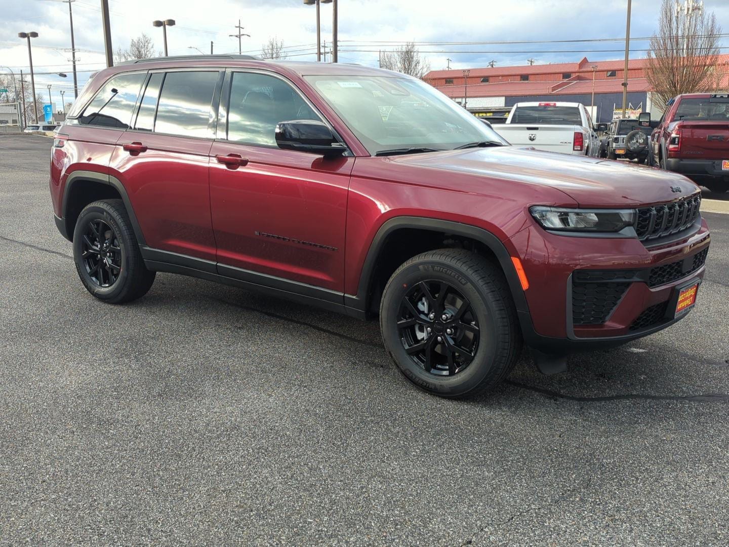 2026 Jeep Grand Cherokee Laredo Altitude 4x4's photo
