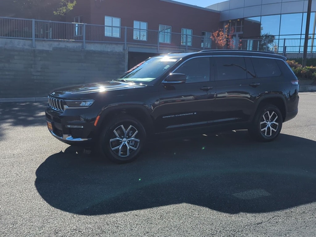 Used 2024 Jeep Grand Cherokee L Limited SUV