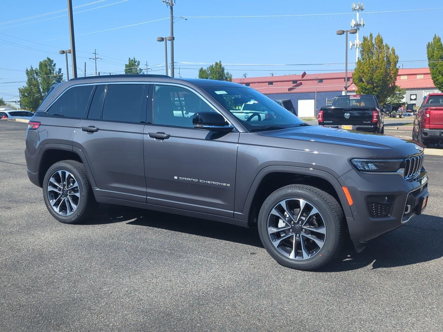 2025 Jeep Grand Cherokee Overland's photo