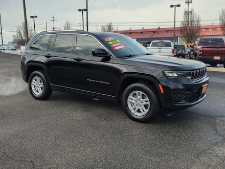 2023 Jeep Grand Cherokee Laredo SUV