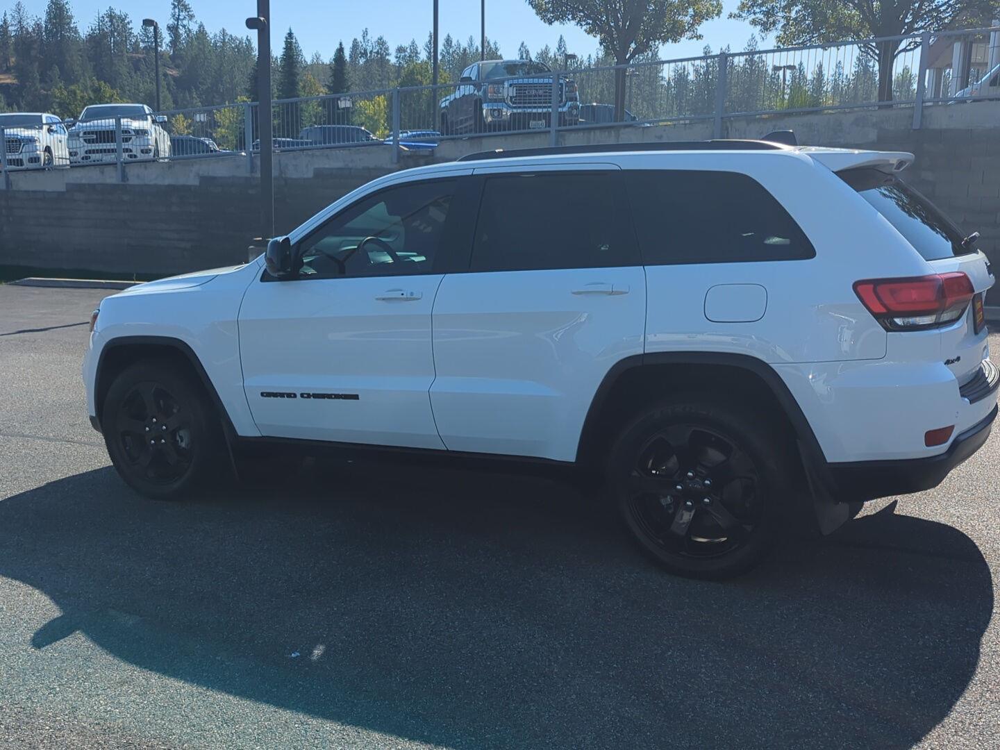 2019 Jeep Grand Cherokee Upland photo 2