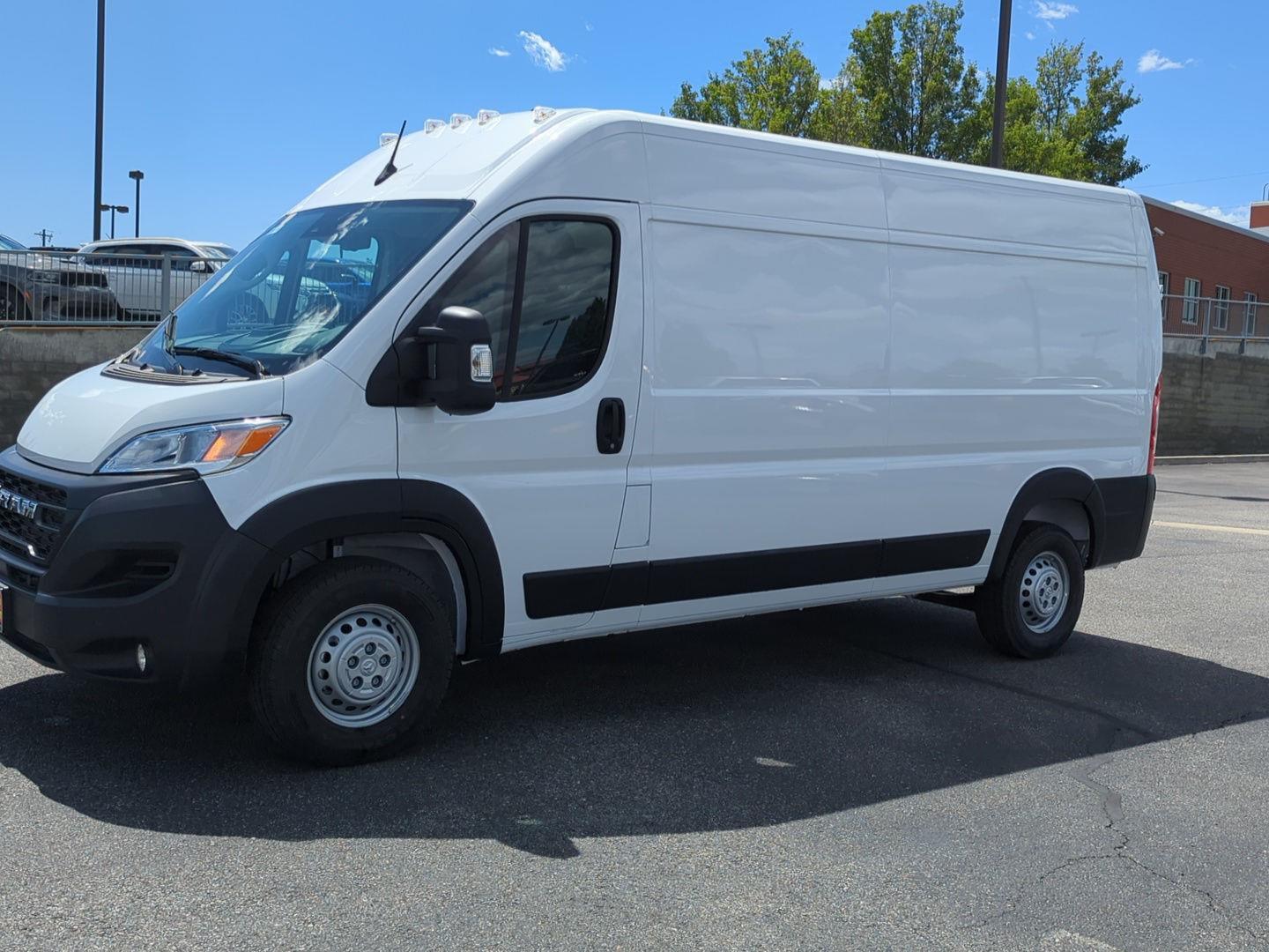2025 Ram ProMaster 2500 photo 2