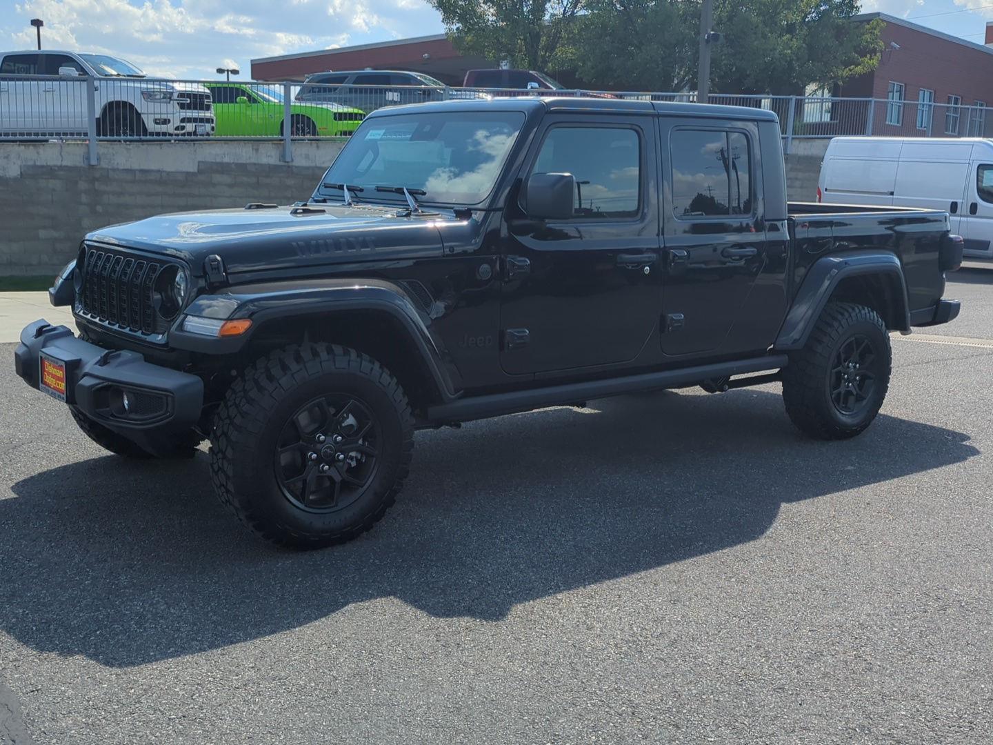 2025 Jeep Gladiator Willys photo 3