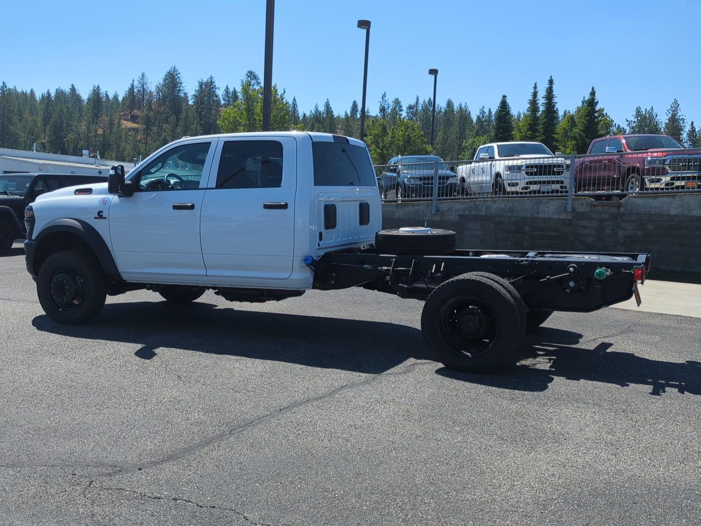2025 Ram 4500 Tradesman photo 4