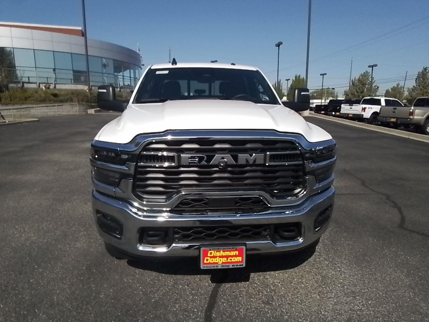 2025 Ram 2500 Tradesman photo 2