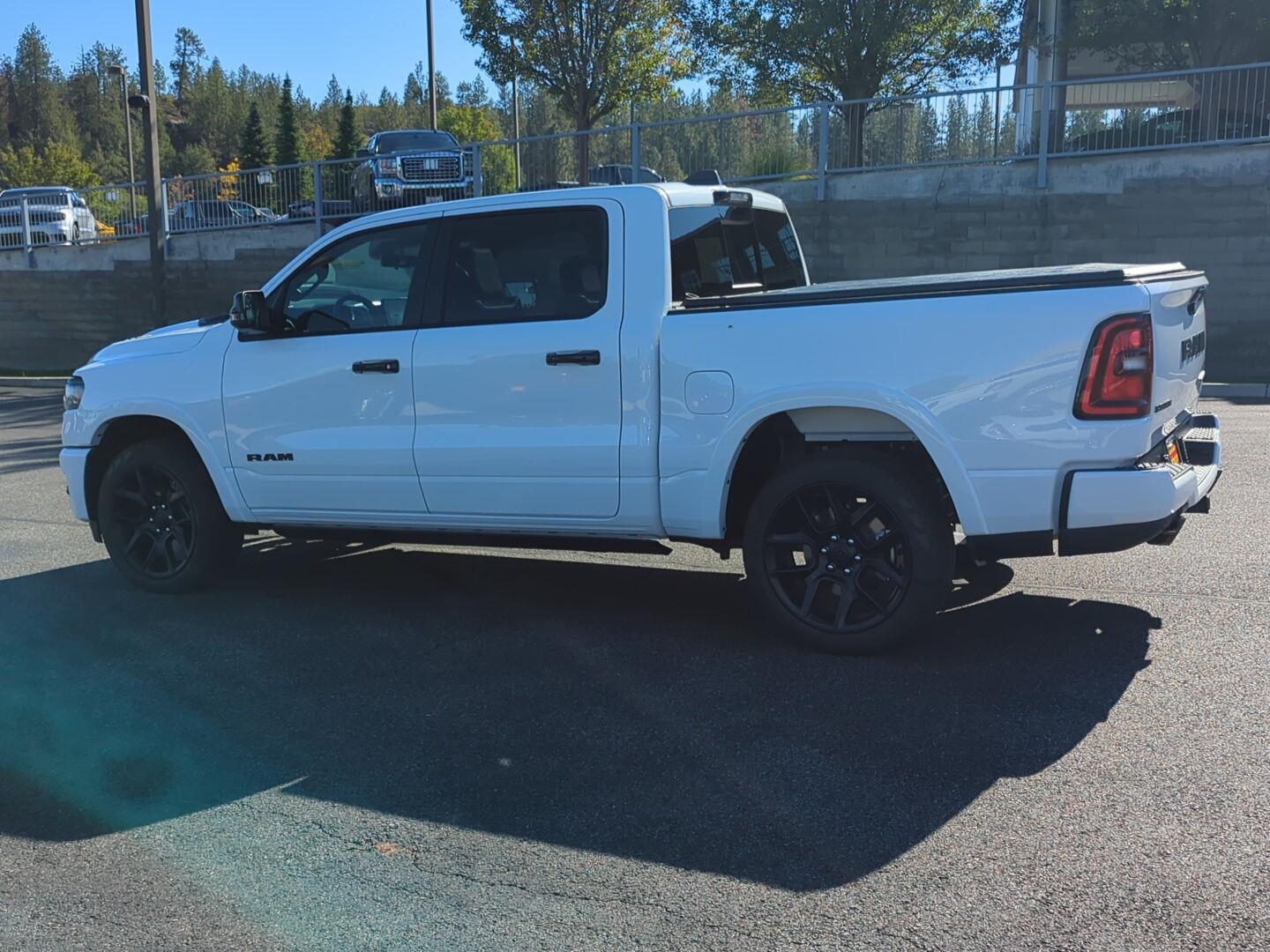 2026 Ram 1500 Laramie photo 4