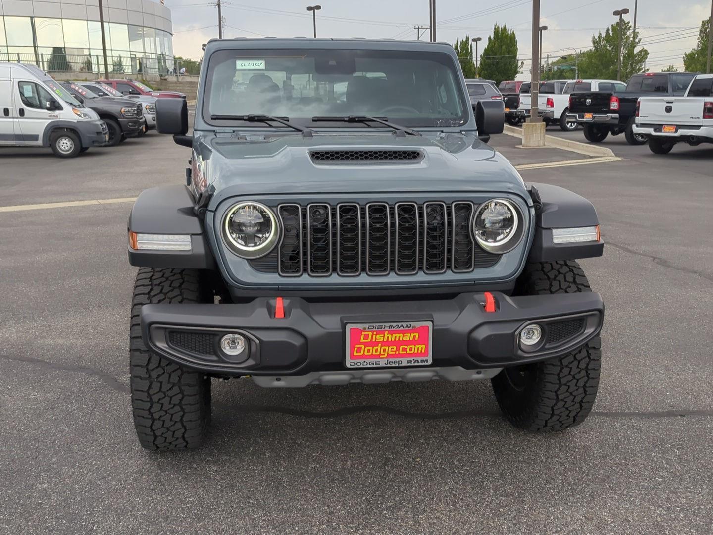 2025 Jeep Gladiator Mojave photo 2