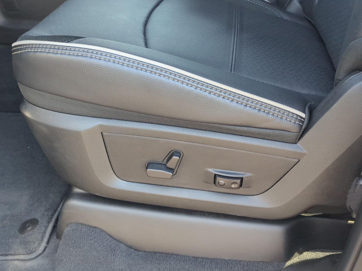 2025 RAM 2500 Laramie - Photo 11