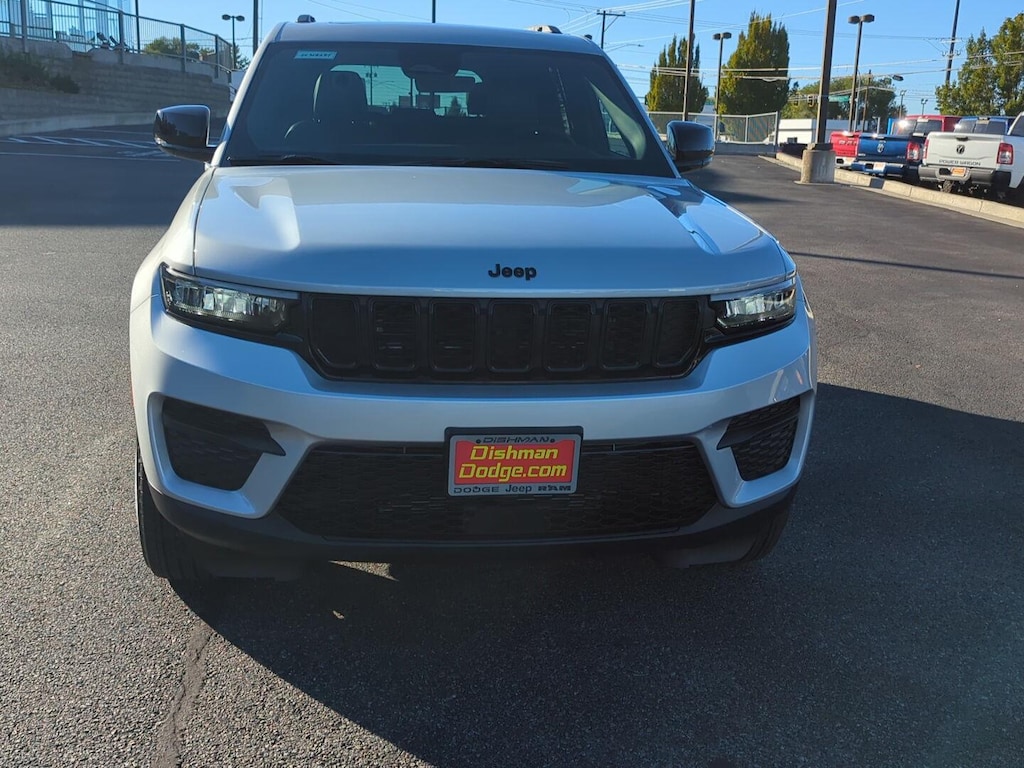 New 2025 Jeep Grand Cherokee ALTITUDE X 4X4 Sport Utility
