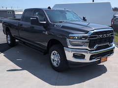 2025 Ram 3500 TRADESMAN CREW CAB 4X4 8' BOX Pickup