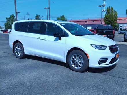 2026 Chrysler Pacifica SELECT AWD Passenger Van