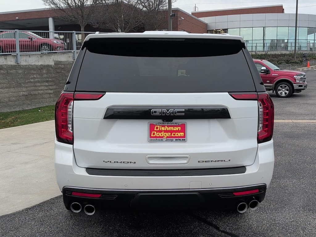 2024 Gmc Yukon Denali Ultimate photo 2