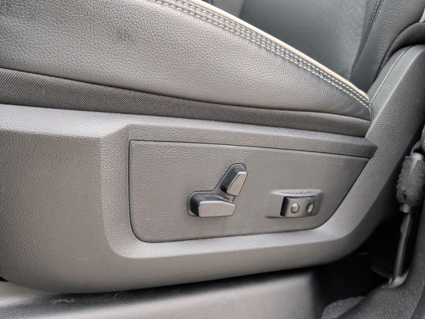 2025 RAM 2500 Laramie - Photo 12