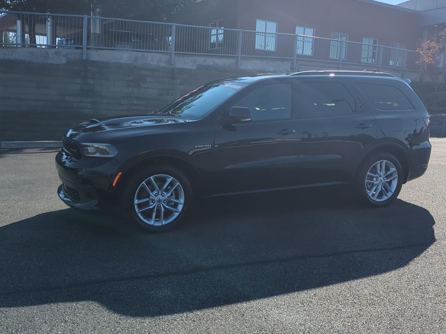 2024 Dodge Durango R/T Plus photo 2