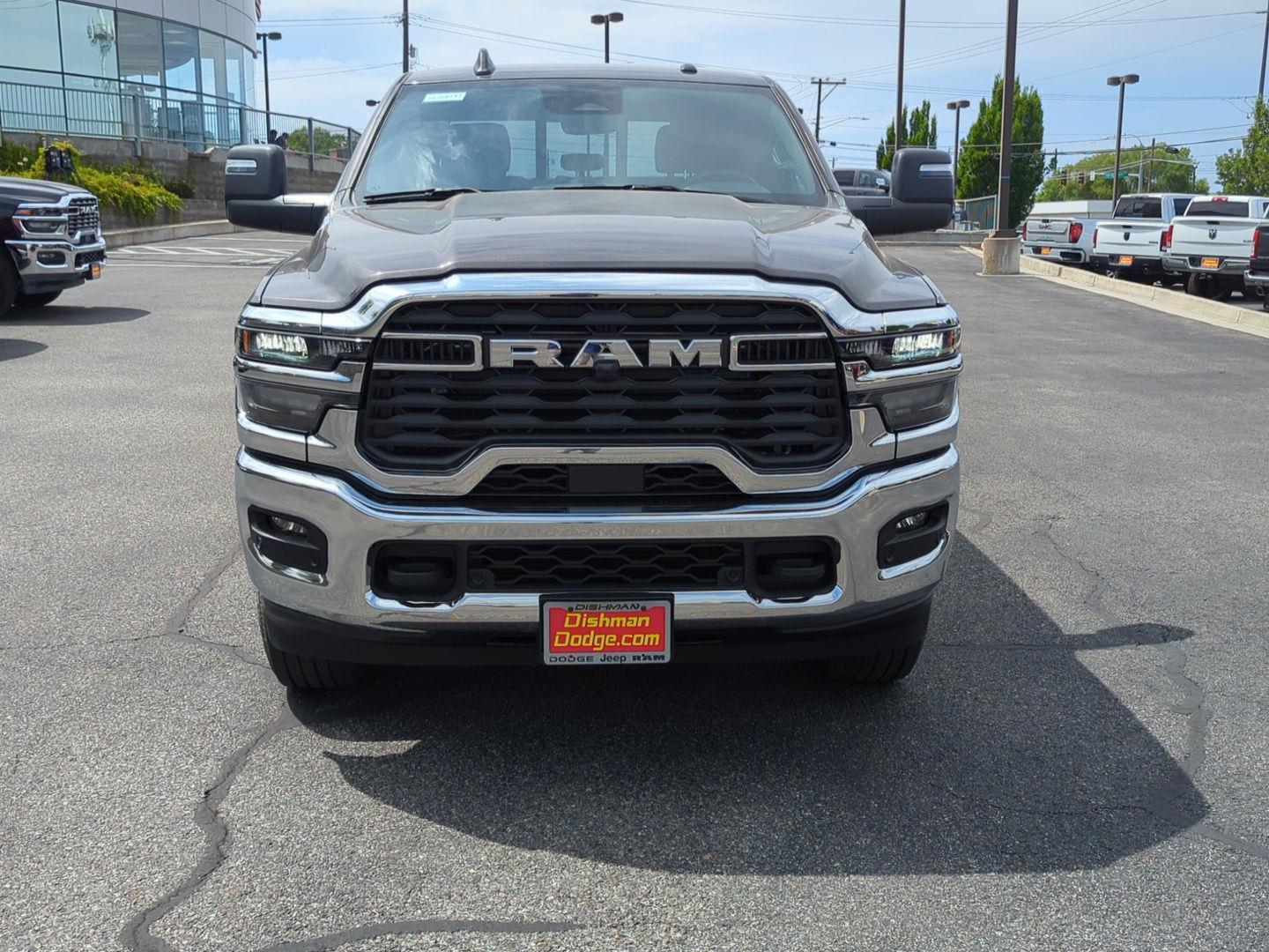 2025 Ram 2500 Tradesman photo 2
