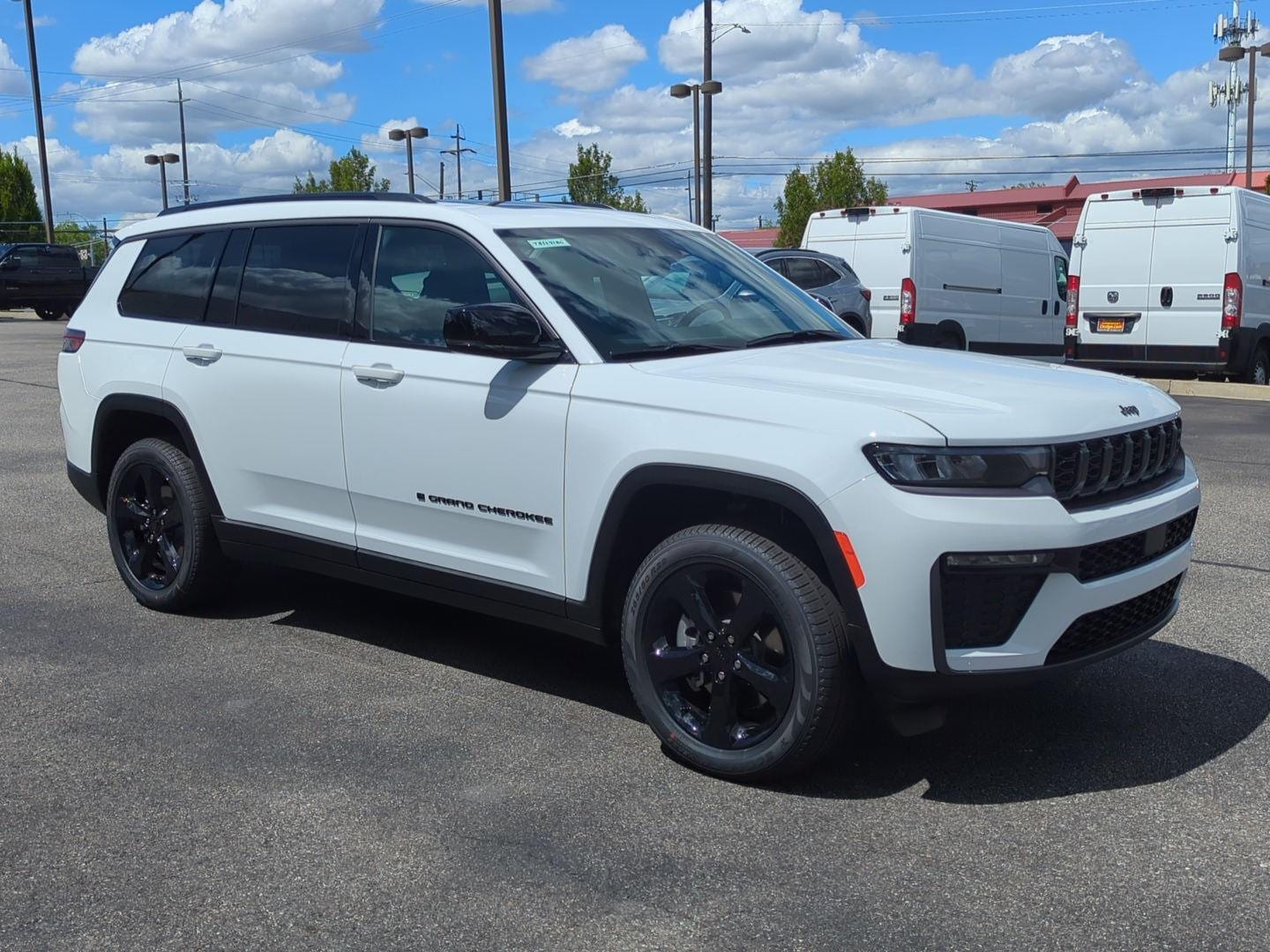 2026 Jeep Grand Cherokee L Limited 4x4's photo