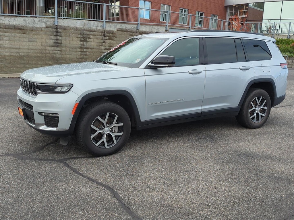 Used 2024 Jeep Grand Cherokee L Limited SUV