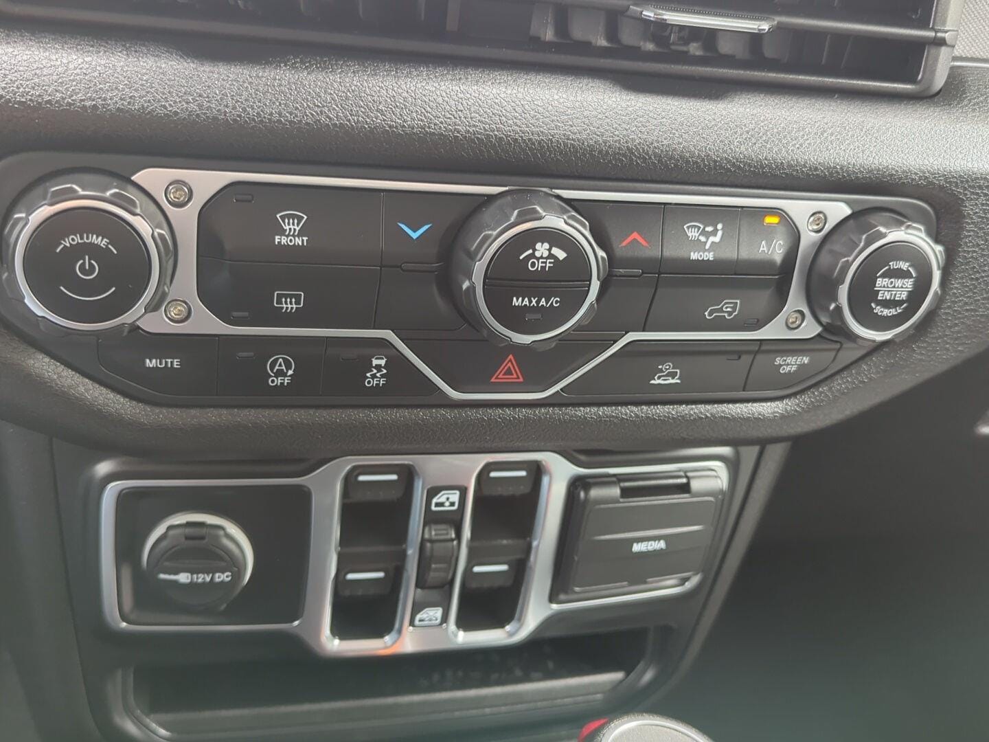 2024 Jeep Gladiator Sport S - Photo 25