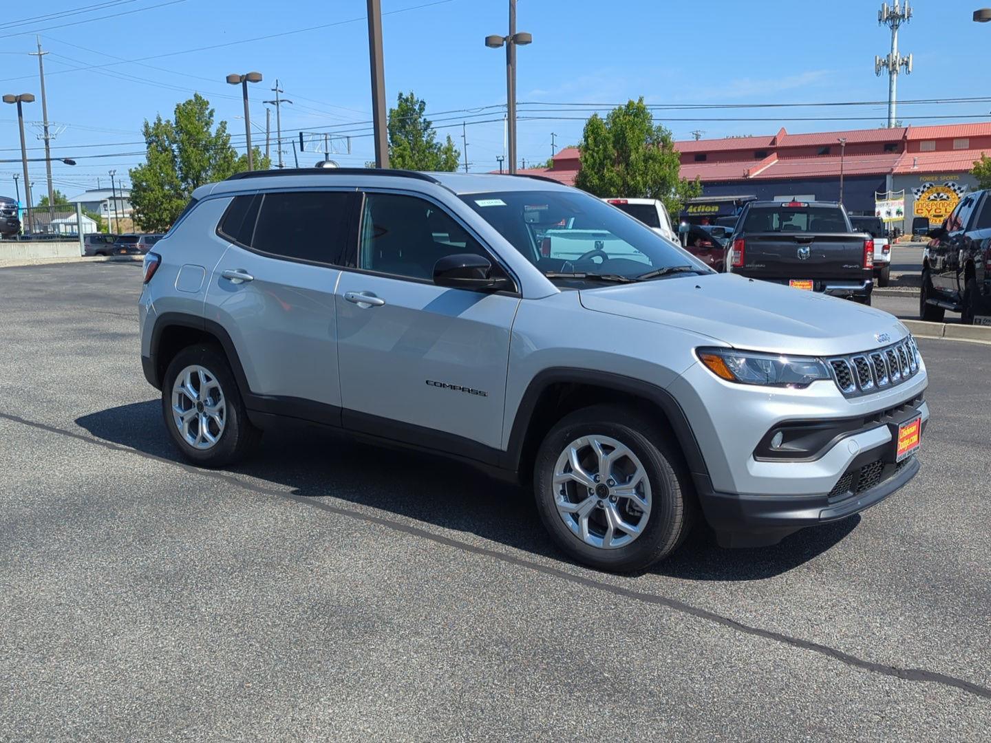 2025 Jeep Compass LATITUDE 4X4